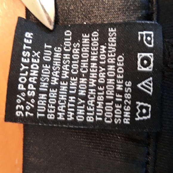 Hue Leather Look Leggings - Picture 8 of 8